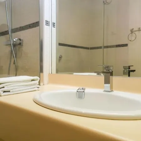 Beautifully Designed 1br With King Size Bed