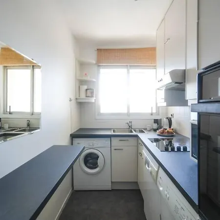 Beautifully Designed 1br With King Size Bed Daire Paris