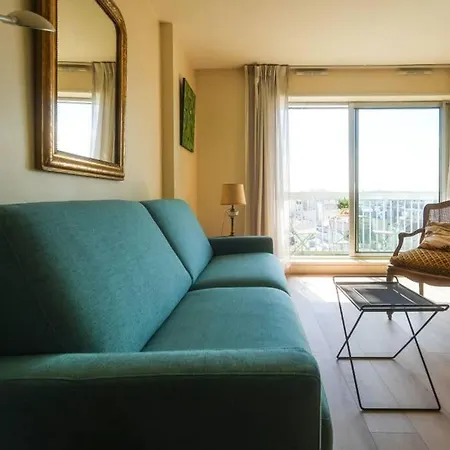 Daire Beautifully Designed 1br With King Size Bed