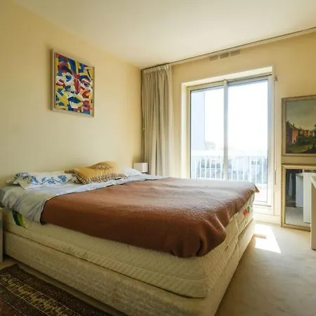 Beautifully Designed 1br With King Size Bed