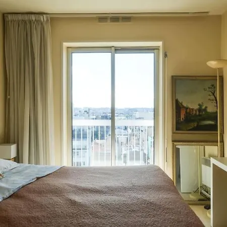 Beautifully Designed 1br With King Size Bed Apartment