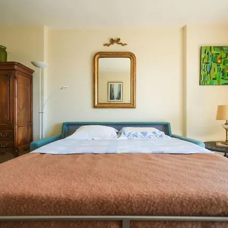 Beautifully Designed 1br With King Size Bed アパート *